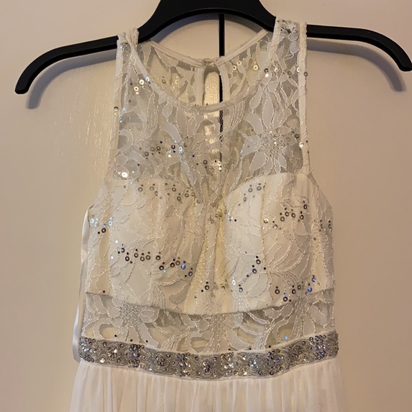 BCX White Elegant Prom Dress - Picture 2 of 4